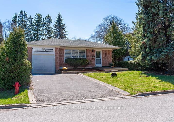 304-roywood-crescent-newmarket-ontario-n13681780