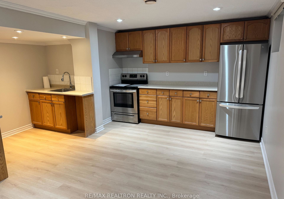 168-hodgson-drive-newmarket-ontario-n13682918