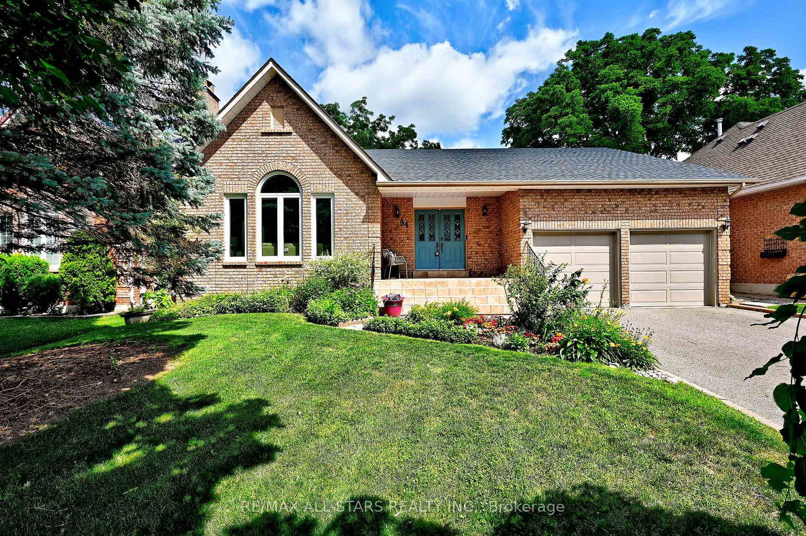 34-captain-armstrong-lane-markham-ontario-n13682944