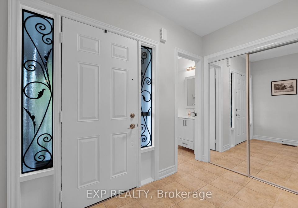 320-dowson-loop-newmarket-ontario-n13683080