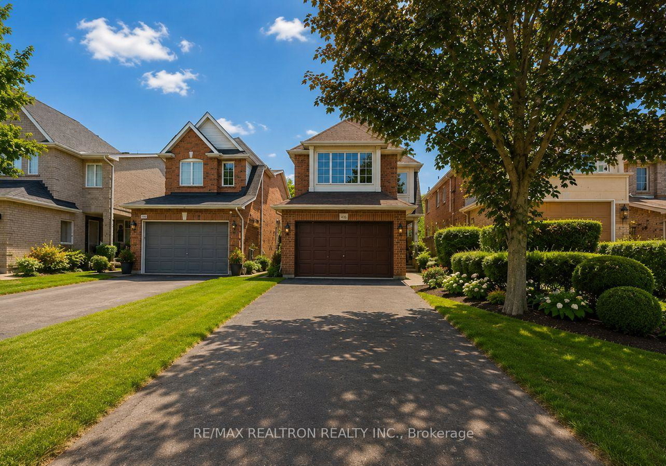 416-heddle-crescent-newmarket-ontario-n13683602