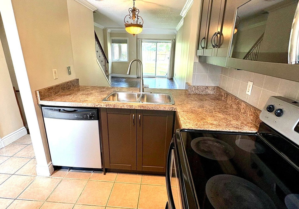 735-new-westminster-drive-vaughan-ontario-n13683774