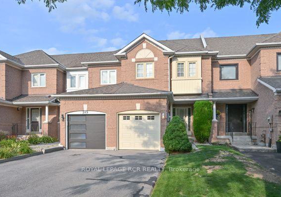 251-denise-circle-newmarket-ontario-n13684030