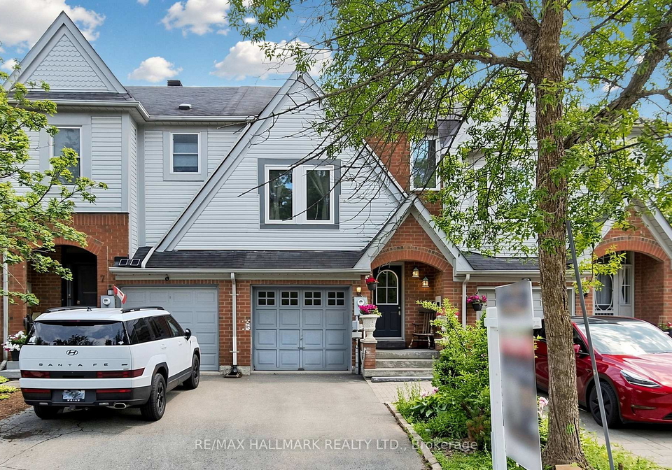 5-evelyn-buck-lane-aurora-ontario-n13684452