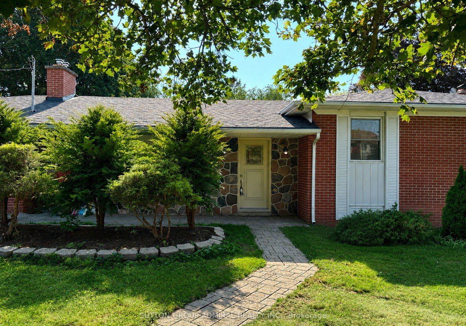 86-hamilton-drive-newmarket-ontario-n13684652
