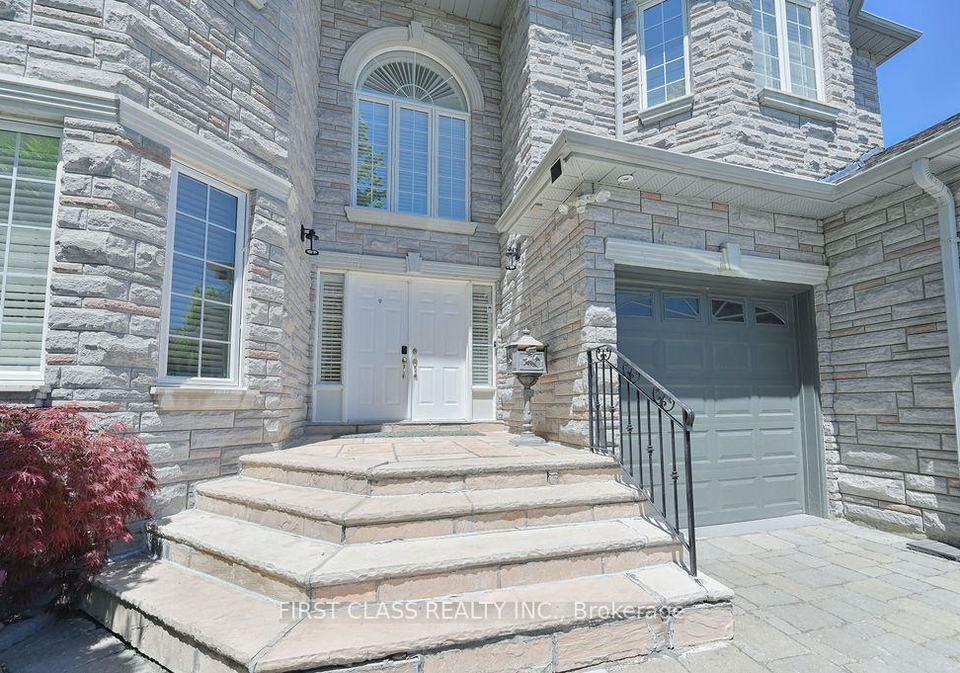 2-wainwright-avenue-richmond-hill-ontario-n13684670
