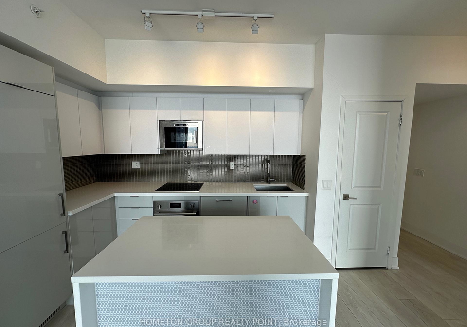 2916-highway-7-road-vaughan-ontario-n13684912