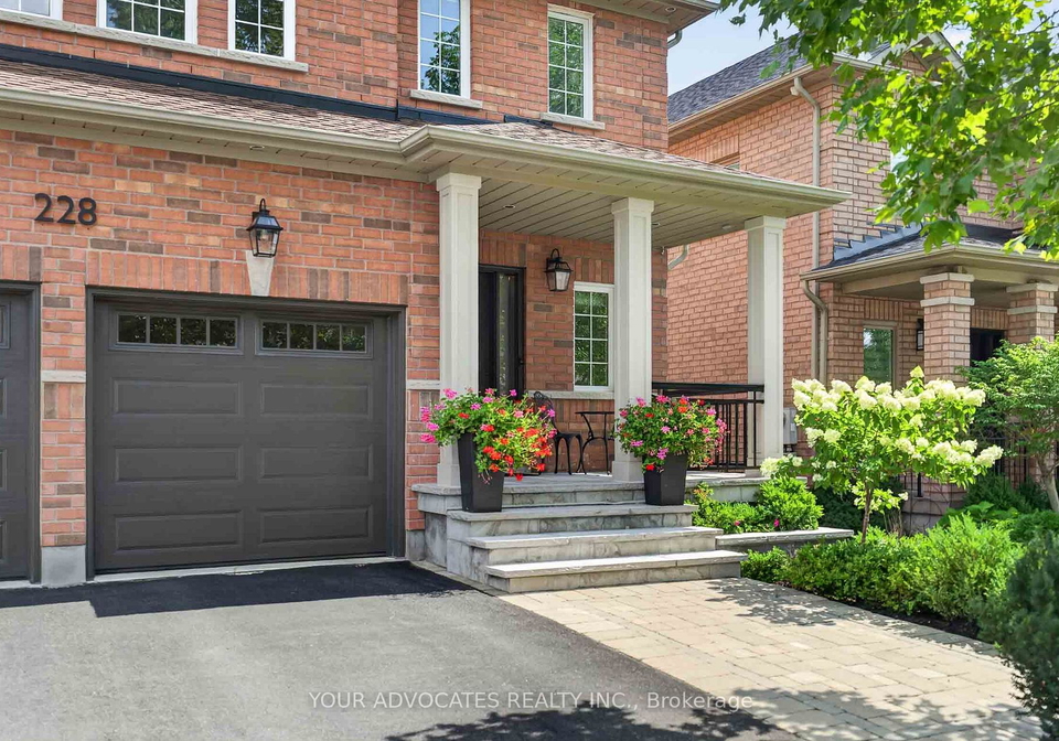 228-twin-hills-acres-vaughan-ontario-n13684972