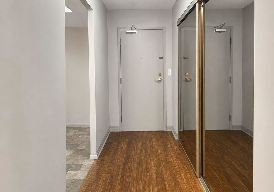 100-observatory-lane-richmond-hill-ontario-n13685002
