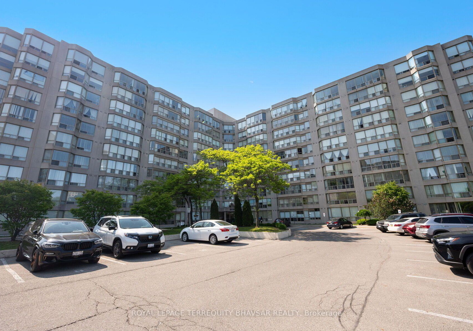 309-major-mackenzie-drive-e-richmond-hill-ontario-n13685140