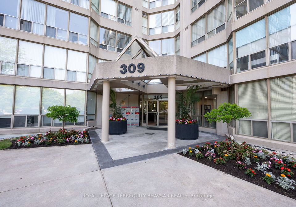309-major-mackenzie-drive-e-richmond-hill-ontario-n13685140