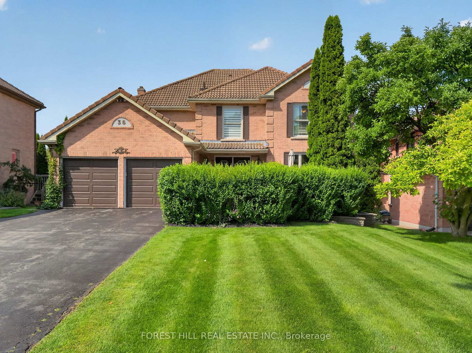 36-trillium-drive-aurora-ontario-n13685174