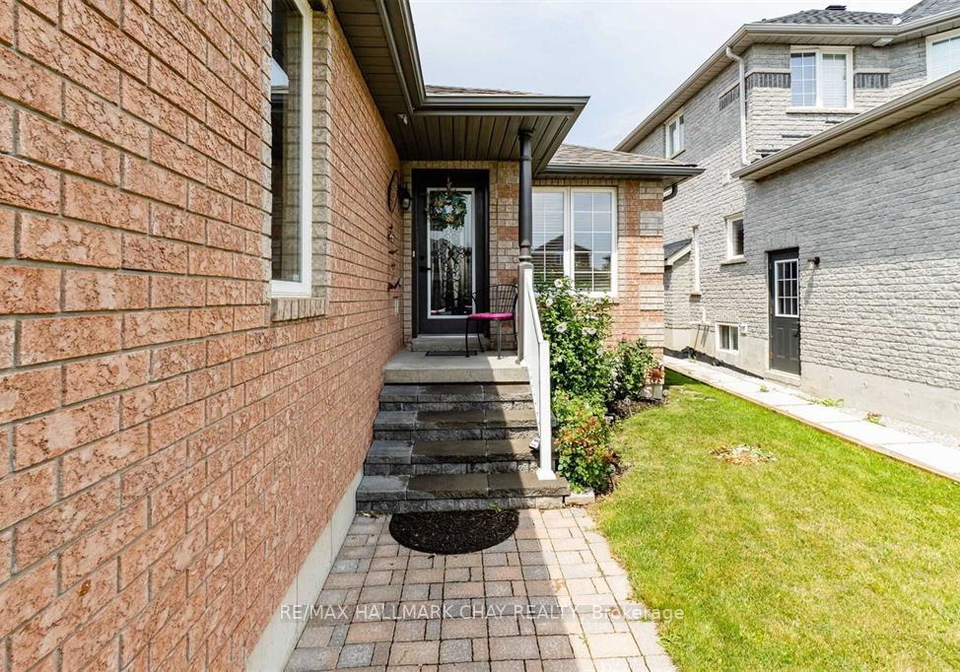 2123-osbond-road-innisfil-ontario-n13685198
