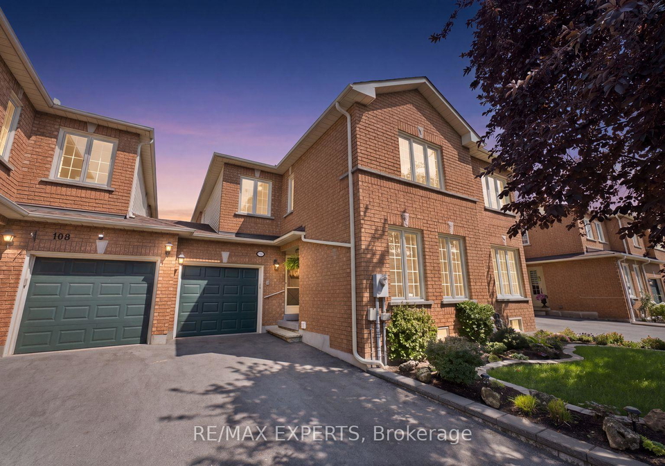 104-pinedale-gate-vaughan-ontario-n13685356