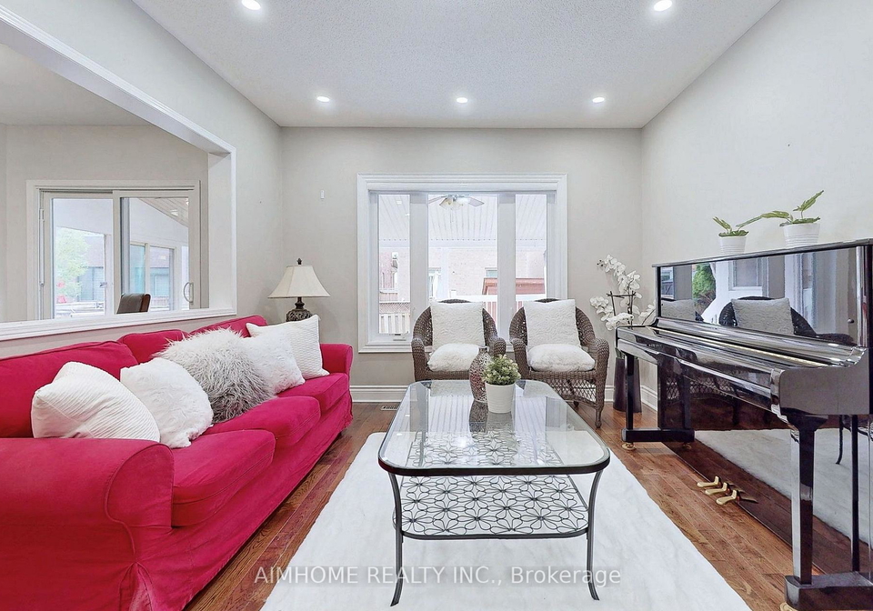 399-flanagan-ct-flagstone-way-newmarket-ontario-n13685616
