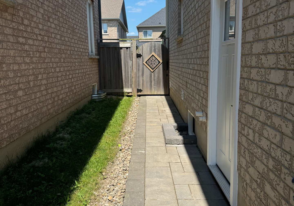 54-weir-street-bradford-west-gwillimbury-ontario-n13685620
