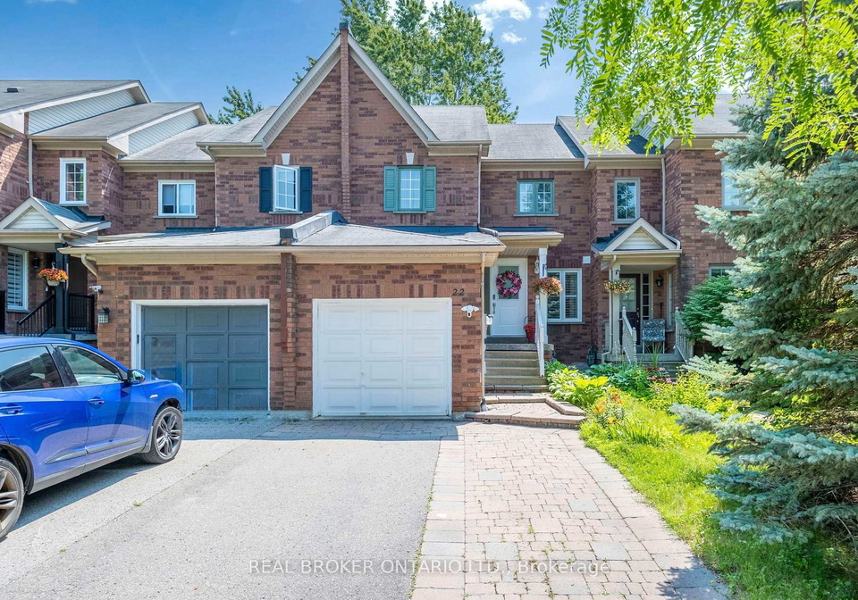 22-october-lane-aurora-ontario-n13685772