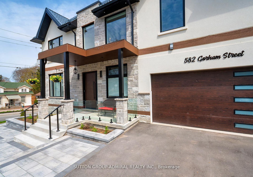 582-gorham-street-newmarket-ontario-n13686096