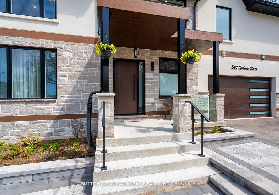 582-gorham-street-newmarket-ontario-n13686096