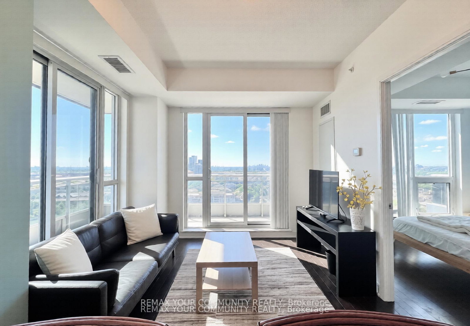 9201-yonge-street-richmond-hill-ontario-n13686190