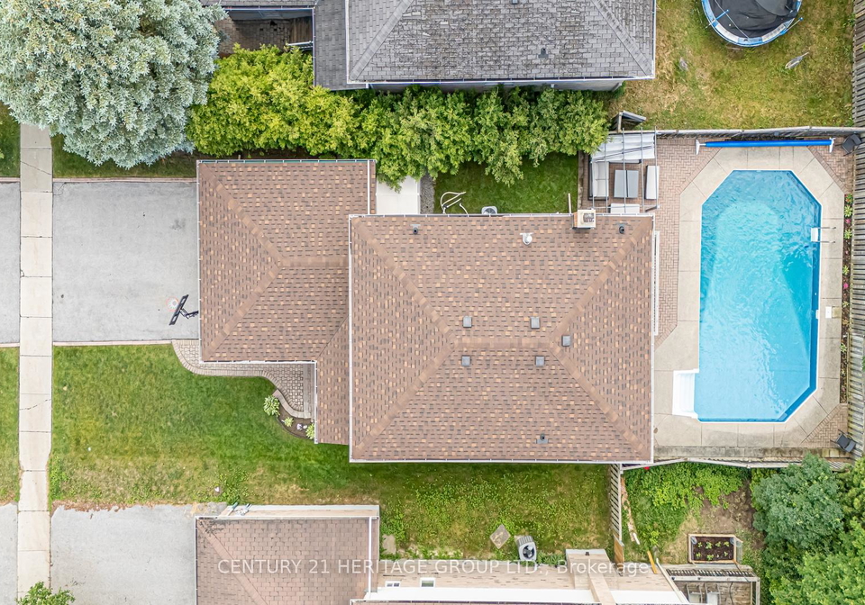 222-forsyth-road-newmarket-ontario-n13686354