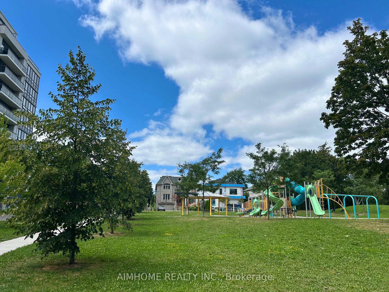 370-highway-7-e-richmond-hill-ontario-n13686508