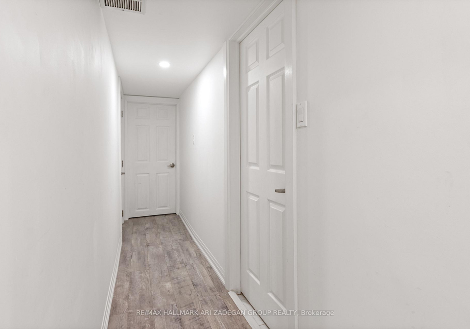 149-septonne-avenue-newmarket-ontario-n13686518