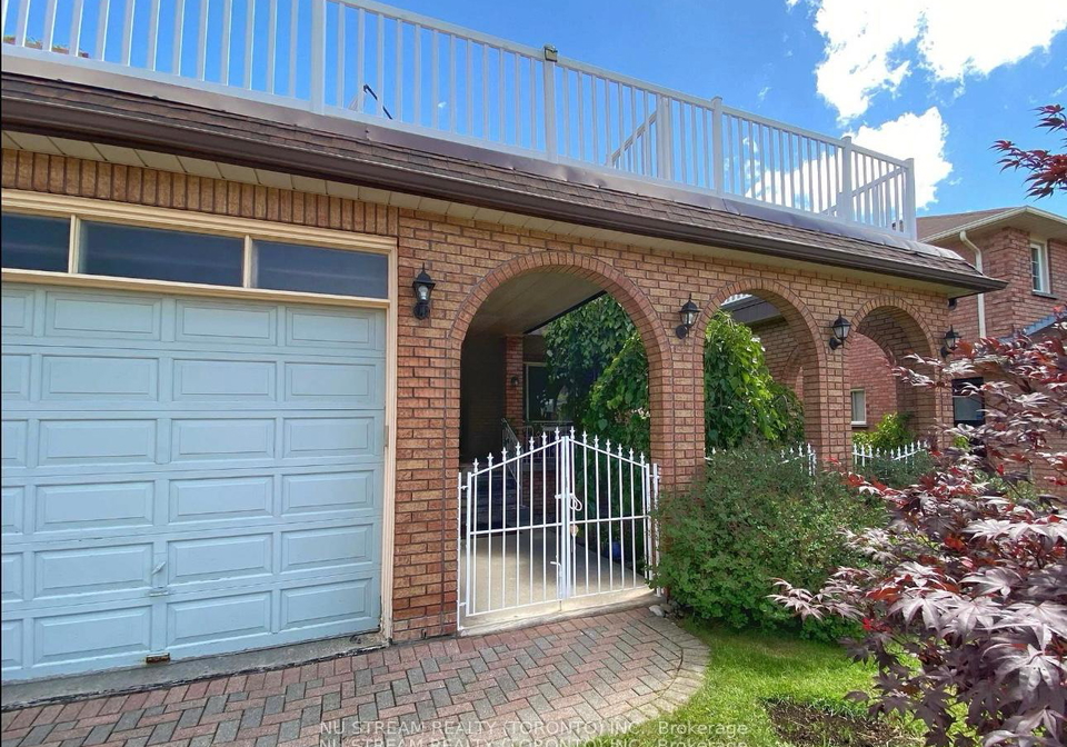 115-briggs-avenue-richmond-hill-ontario-n13686520