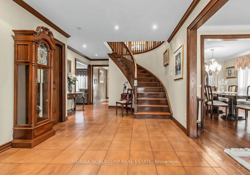 256-airdrie-drive-vaughan-ontario-n13686798