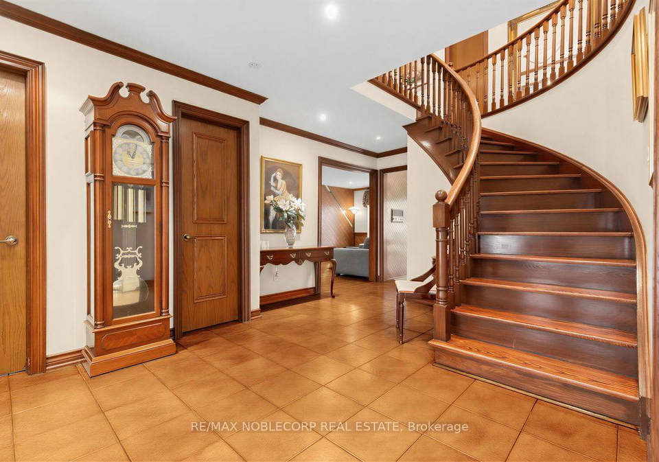 256-airdrie-drive-vaughan-ontario-n13686798