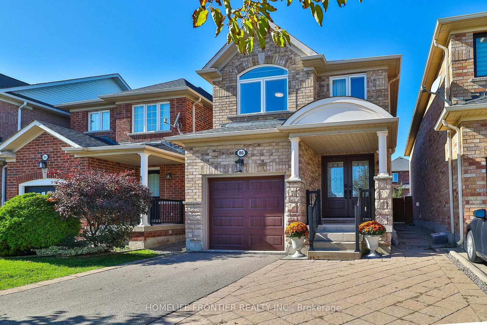 86-venice-gate-drive-vaughan-ontario-n13687092
