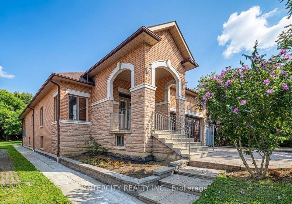 42-oak-avenue-richmond-hill-ontario-n13687174