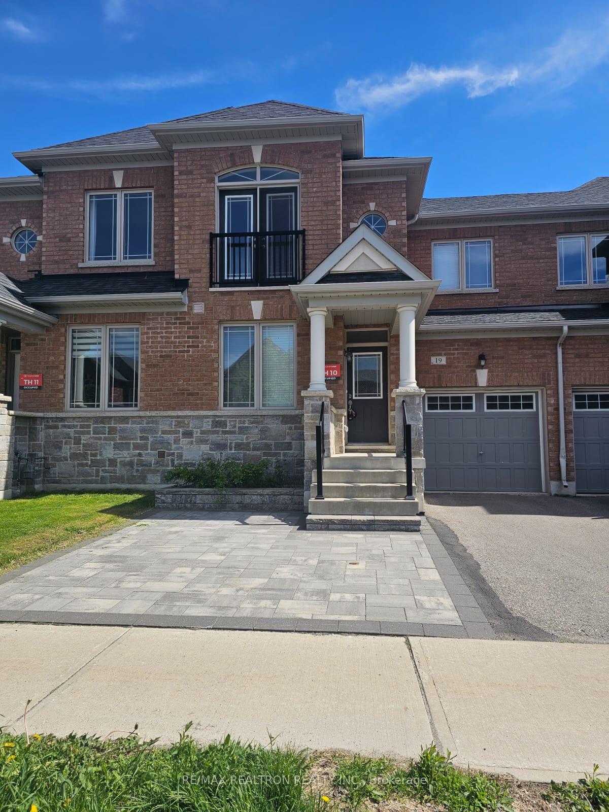 19-walter-english-drive-east-gwillimbury-ontario-n13688374
