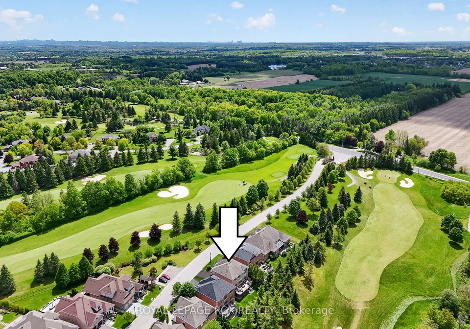 19-emerald-heights-drive-whitchurch-stouffville-ontario-n13688588