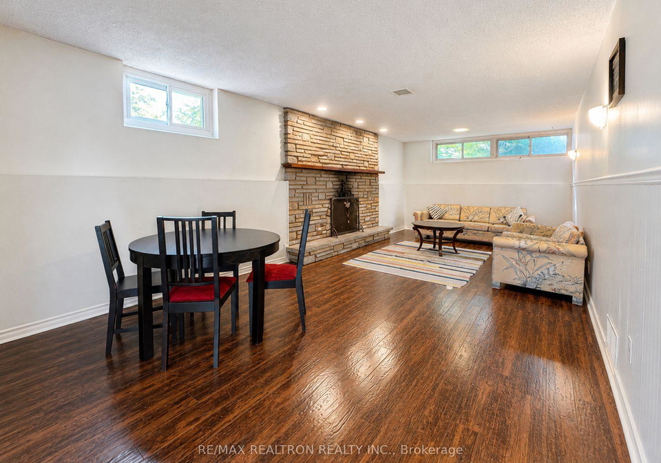 13-aurora-heights-drive-aurora-ontario-n13688912