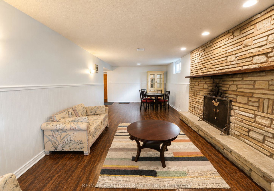 13-aurora-heights-drive-aurora-ontario-n13688912