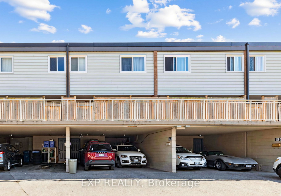 1milestone-crescent-aurora-ontario-n13689188