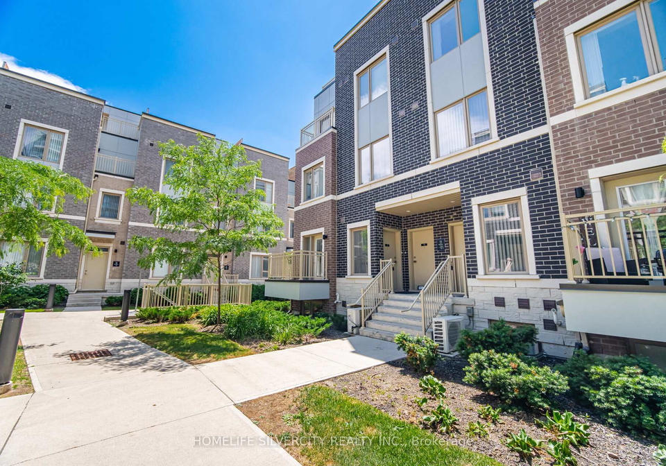 11-honeycrisp-crescent-vaughan-ontario-n13689440