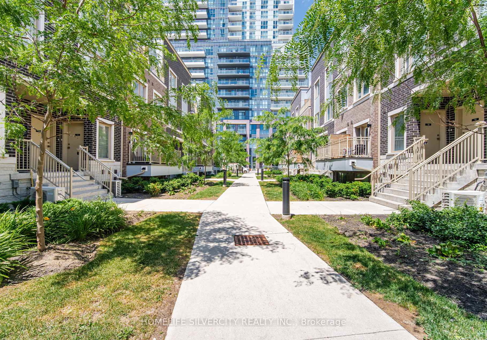 11-honeycrisp-crescent-vaughan-ontario-n13689440