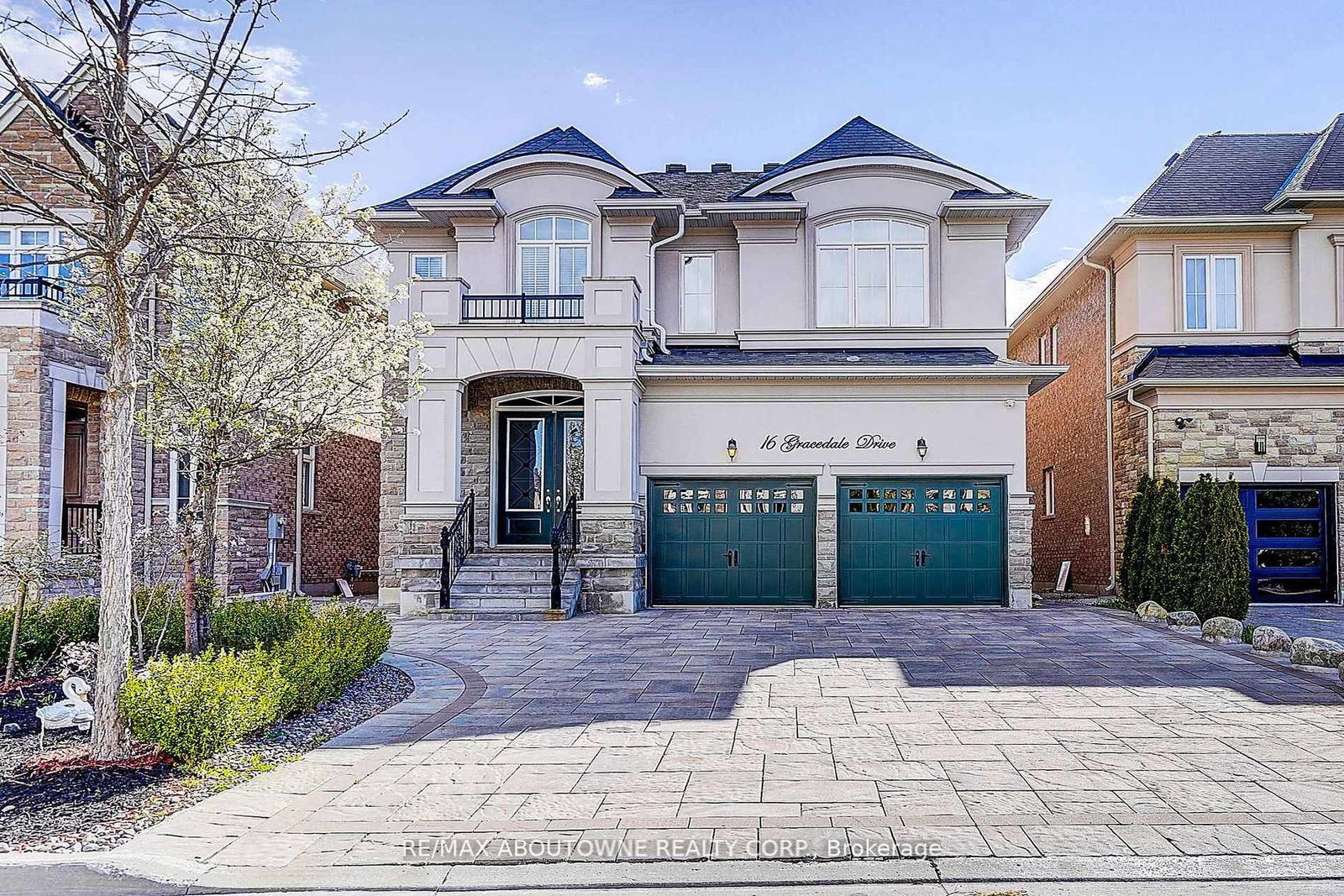 16-gracedale-drive-richmond-hill-ontario-n13689838