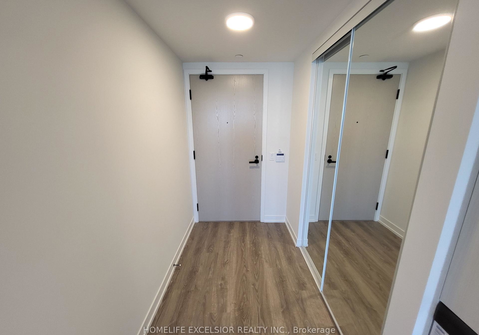 195-commerce-street-vaughan-ontario-n13689900