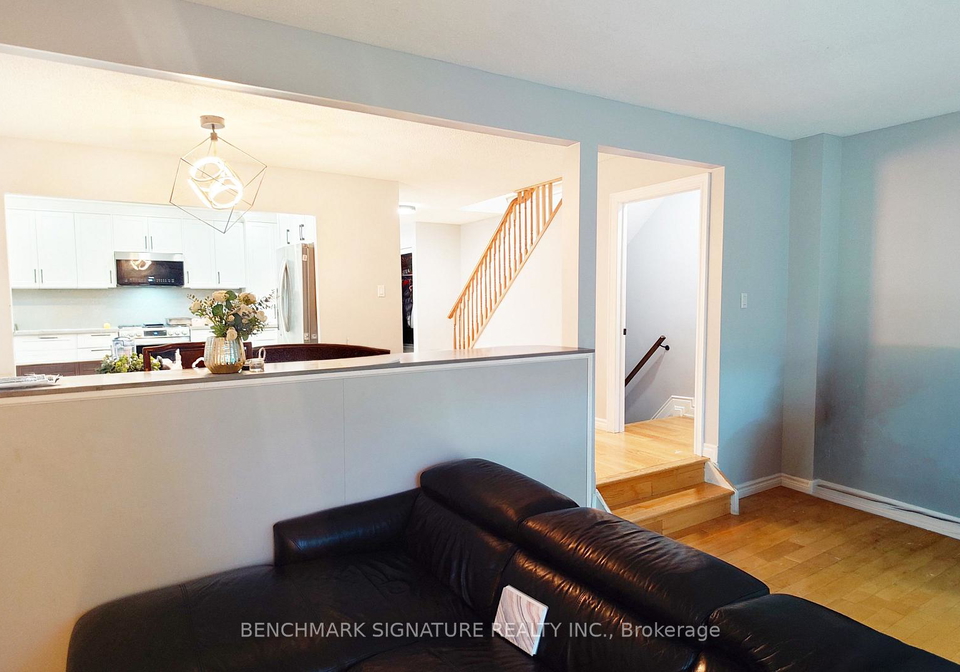 711-leeder-court-newmarket-ontario-n13690000