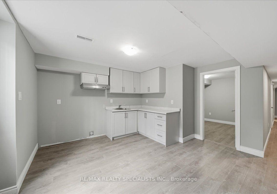 77-mckenzie-way-bradford-west-gwillimbury-ontario-n13690016
