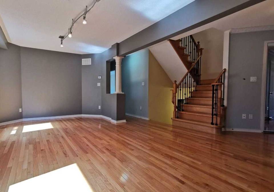 8-maffey-crescent-richmond-hill-ontario-n13690264