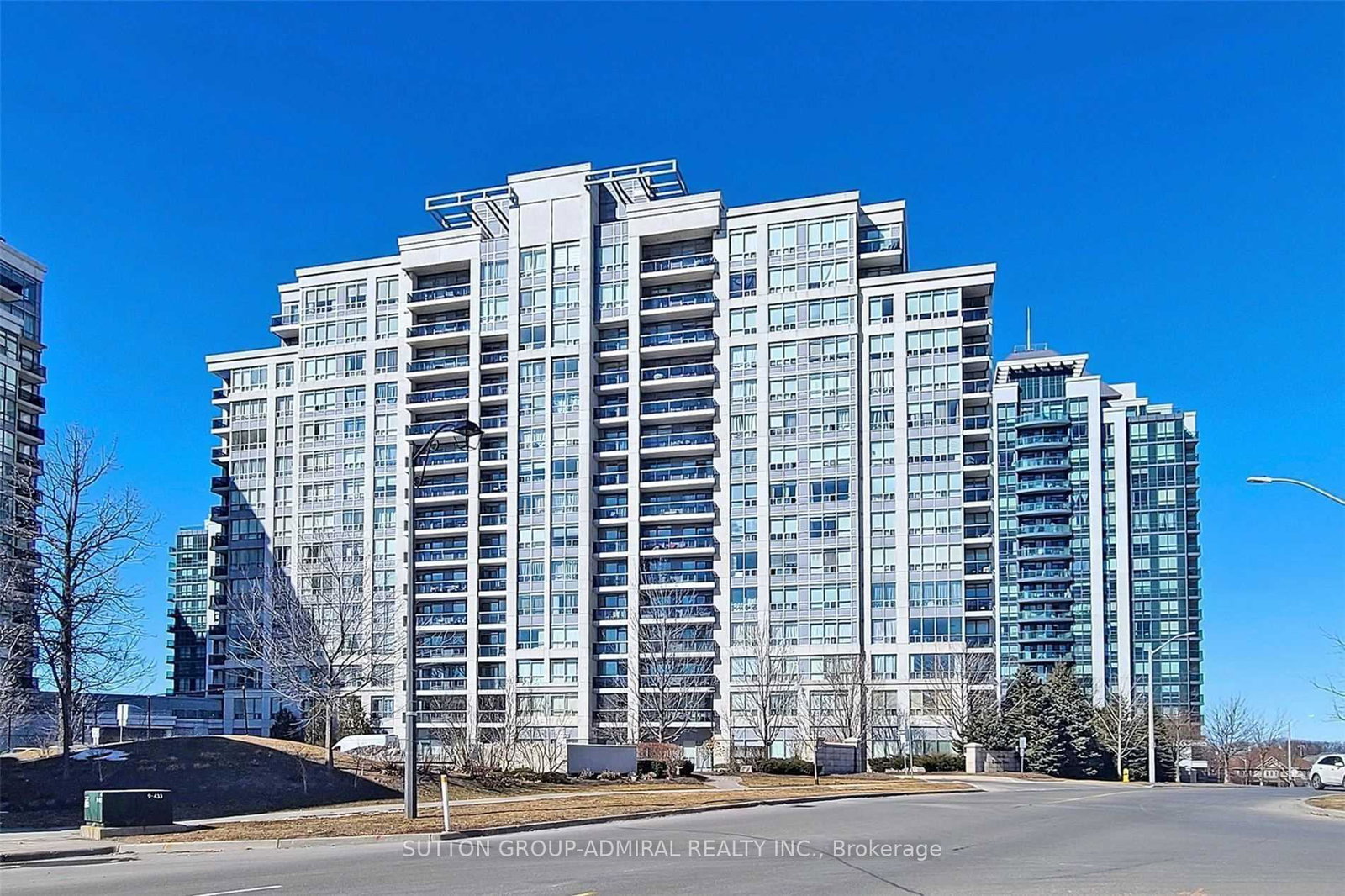 50-disera-drive-vaughan-ontario-n13690378