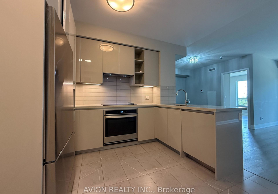 398-highway-7-street-e-richmond-hill-ontario-n13690448