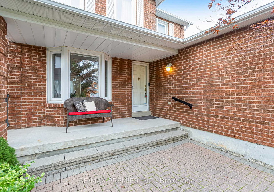 90-pentland-crescent-vaughan-ontario-n13691358