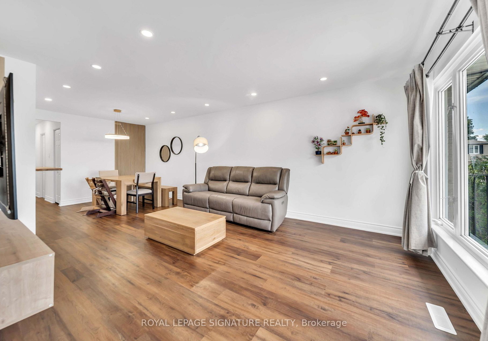 702-leeder-court-newmarket-ontario-n13691394