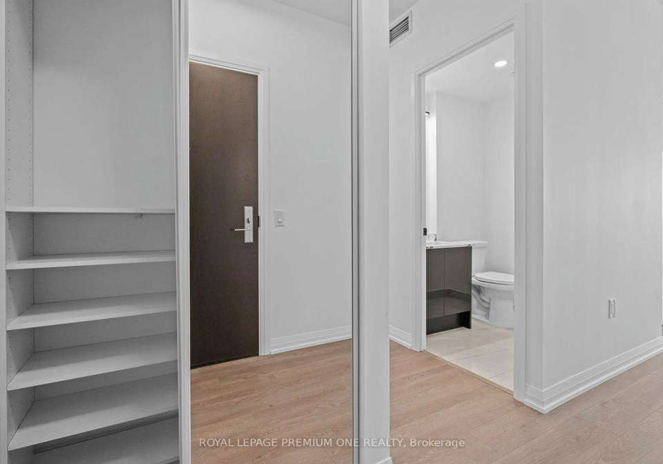 9000-jane-street-vaughan-ontario-n13692434