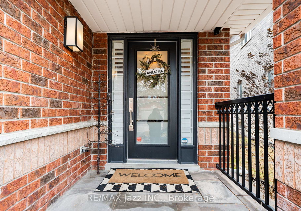 550-bert-budd-avenue-newmarket-ontario-n13693094